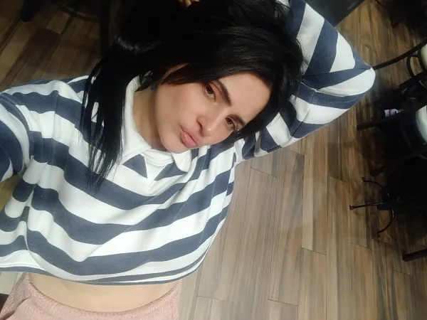 Brisa Suemy Avatar Bg