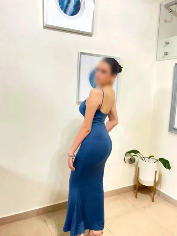 ISABELLA Avatar Bg