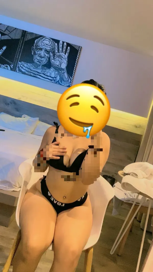 Hot Girl 69 Avatar Bg