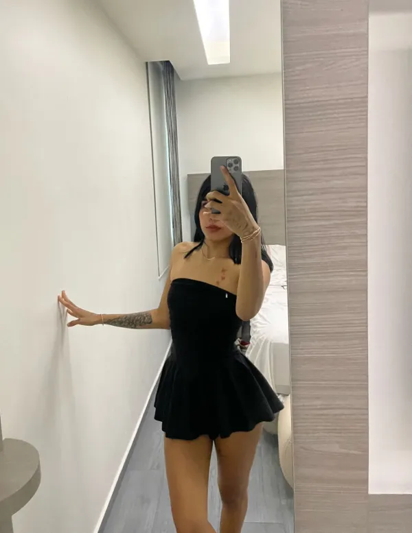 Hot Girl 69 Avatar Bg