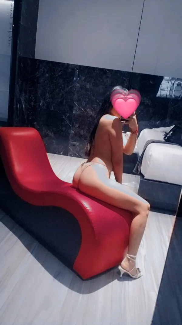 Hot Girl 69 Avatar Bg