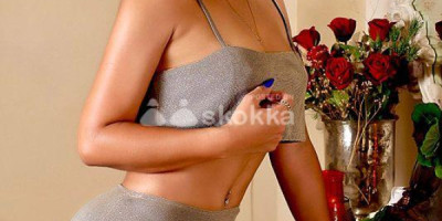 UNIVERSITARIA ...experta en TRIOS. . .PAREJAS. .. .FIESTAS...ACOMPAÑAMIENTOS...NOCHE COMPLETA