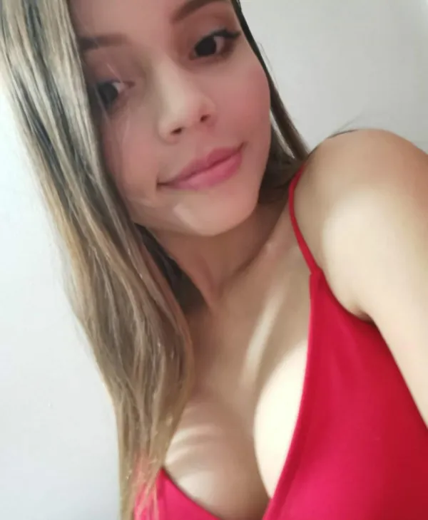 LILI Avatar Bg