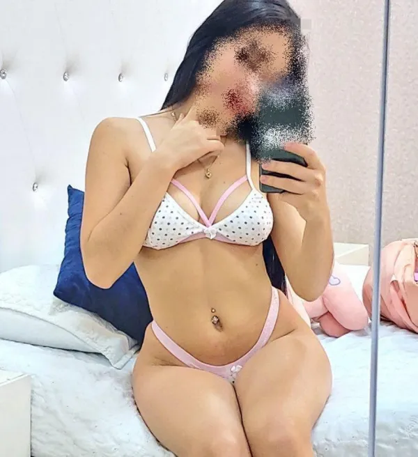 Alicia Lopez Avatar Bg