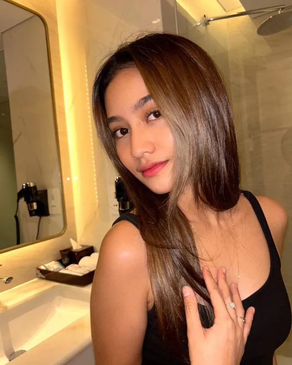 Outcall KL Escort Avatar Bg