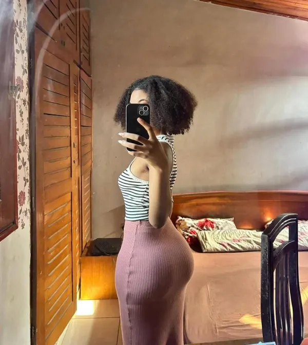 Sheyna Agência Avatar Bg