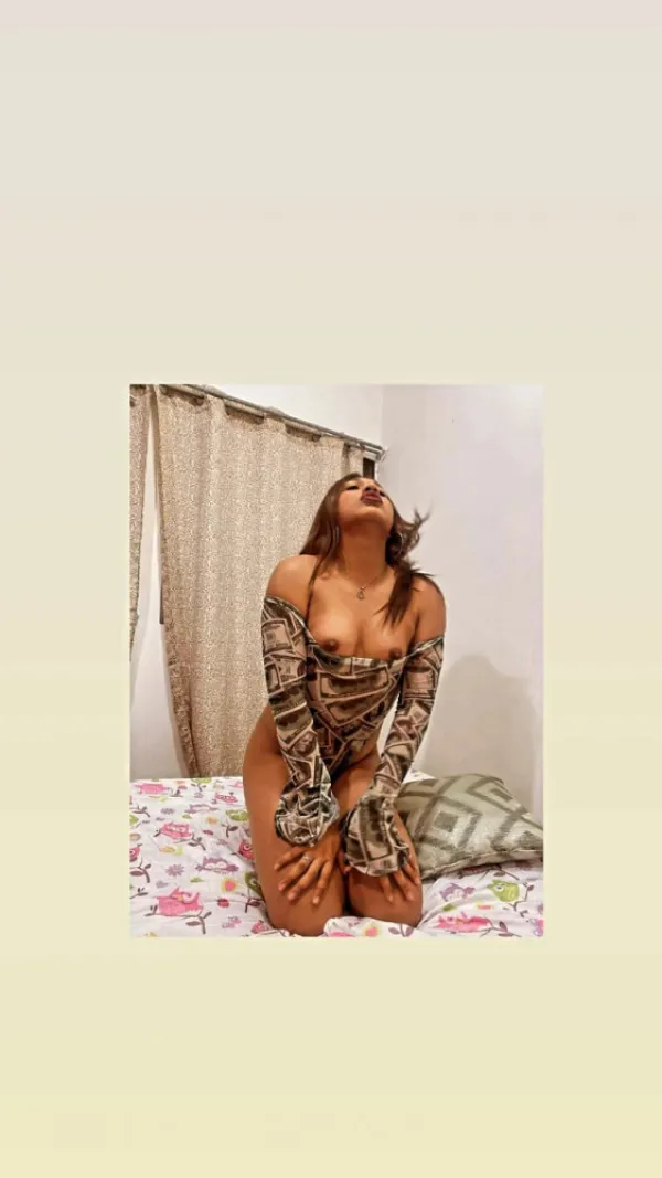 ISABELA ALTAMIRANO Avatar Bg