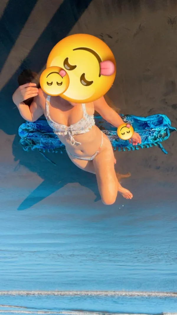Andrea Avatar Bg