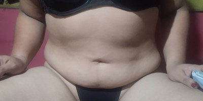 Yessi dama de compañía discreta con trato de novia