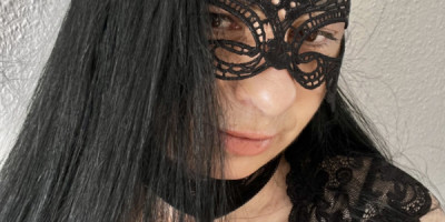 Escorta sexy brunette und voller und leidig