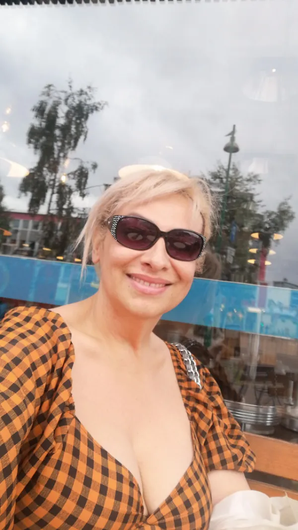 Mahidevram Transsexuelle Avatar Bg