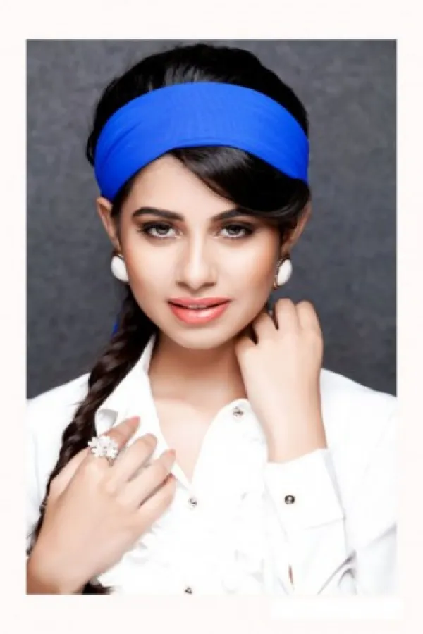 Aarushi Avatar Bg