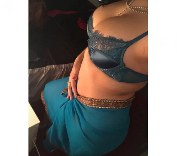 Aarushi Avatar Bg