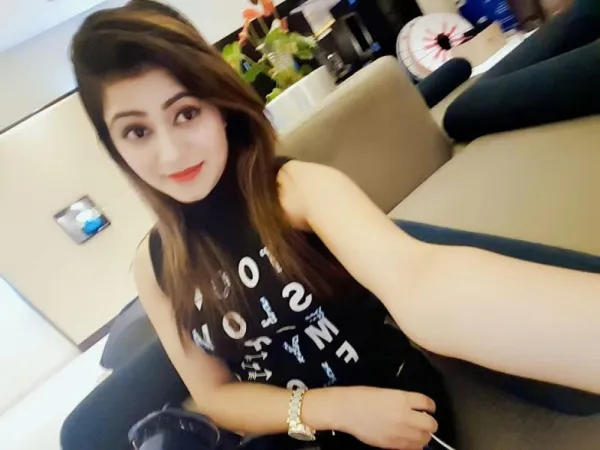 Naina Avatar Bg