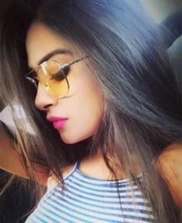 Naina Avatar Bg