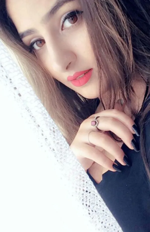Naina Avatar Bg
