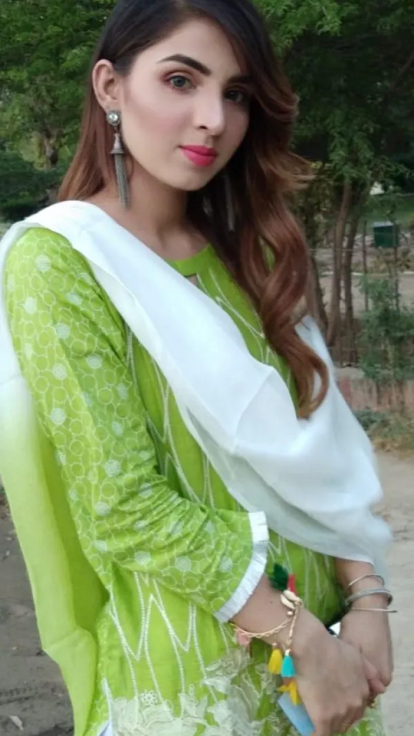 Naina Avatar Bg