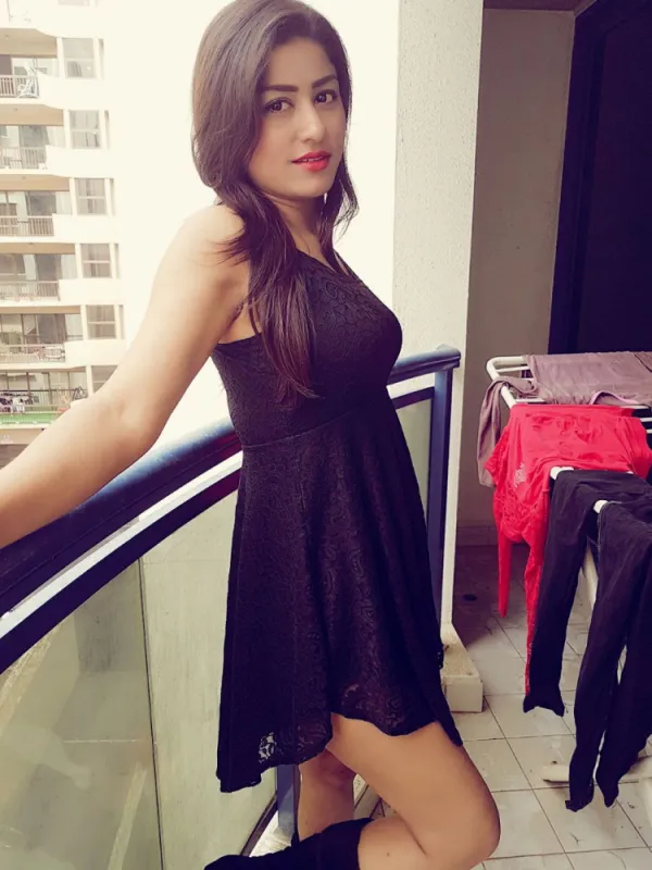 Naina Avatar Bg