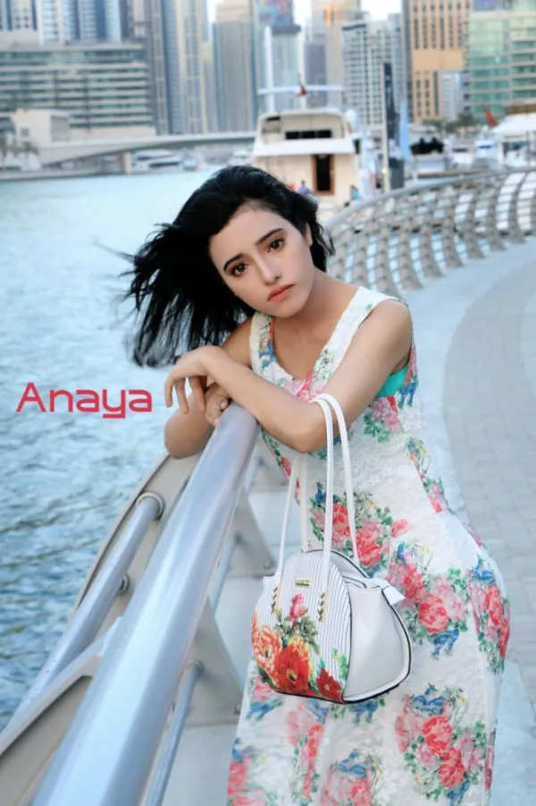 Naina Avatar Bg