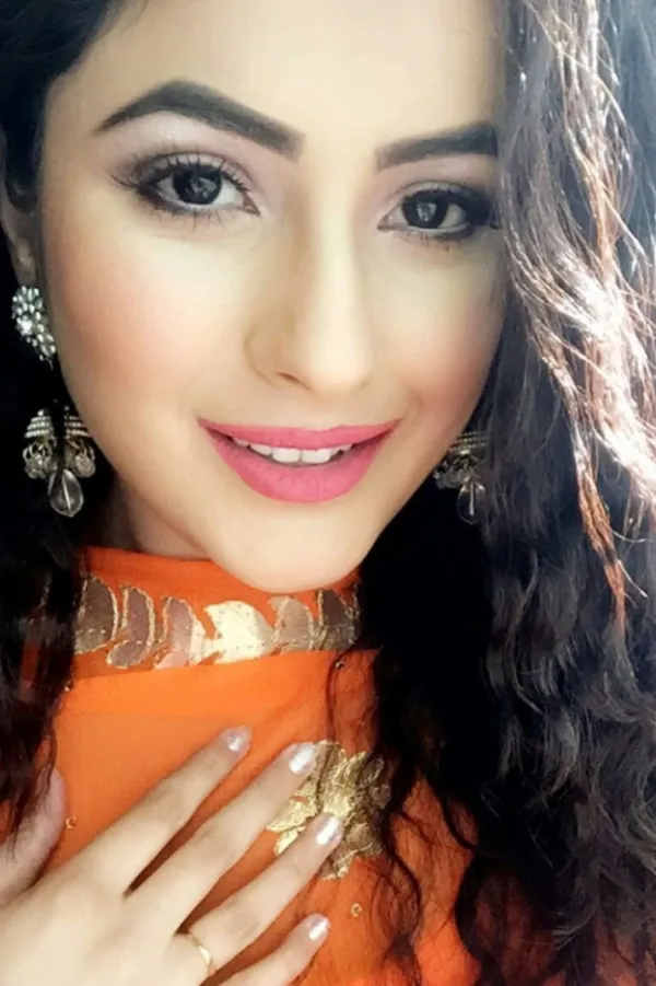 Naina Avatar Bg