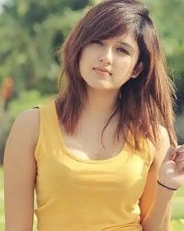 Naina Avatar Bg