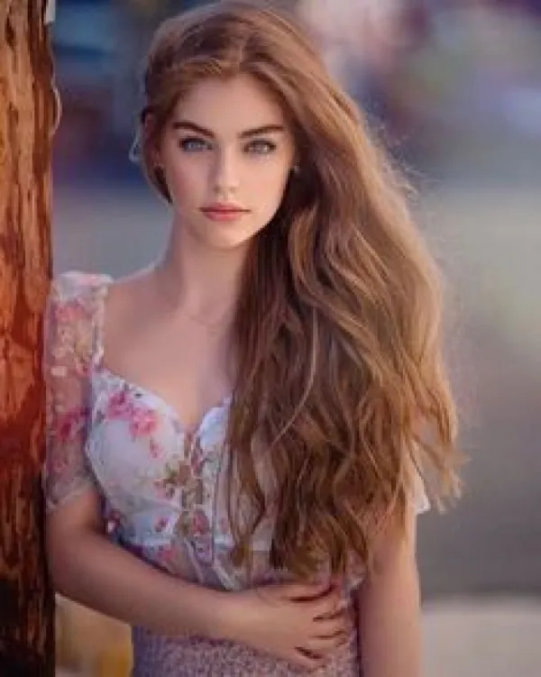 Naina Avatar Bg