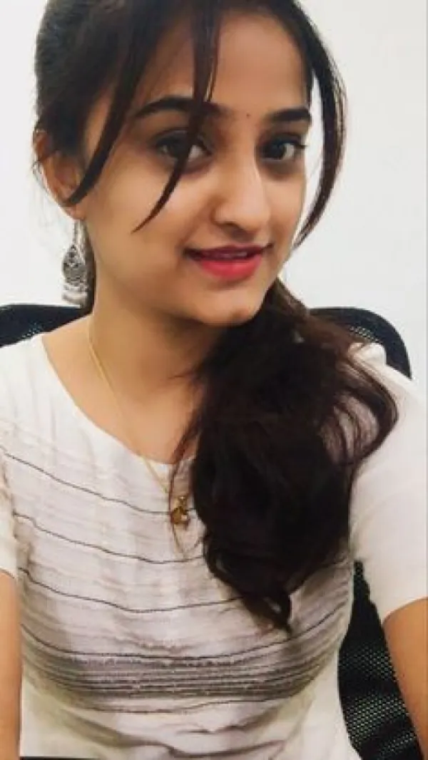Naina Avatar Bg