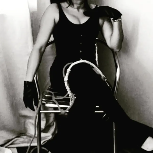 Dominatrix BDSM Avatar Bg