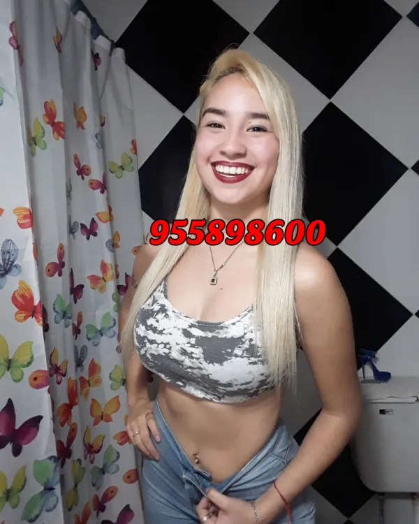 Adriely Avatar Bg