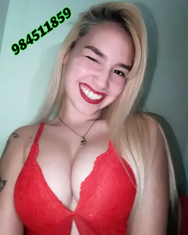 Salomee Avatar Bg