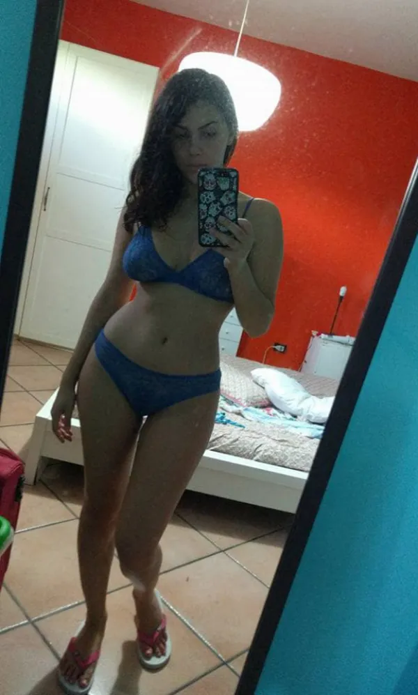 Sandra Avatar Bg