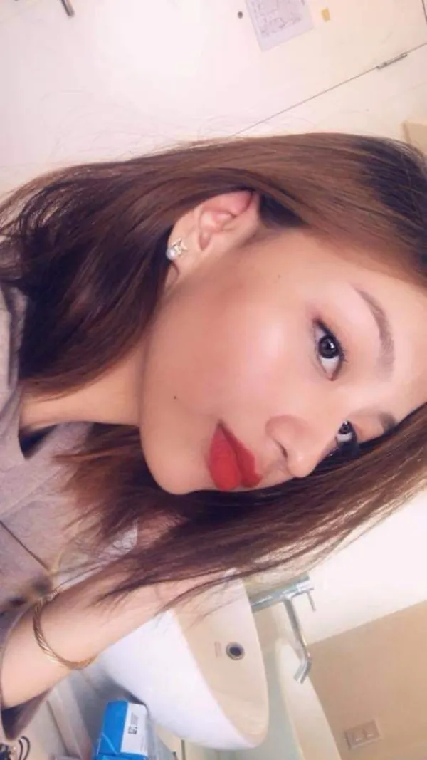 Charmain Santos Avatar Bg