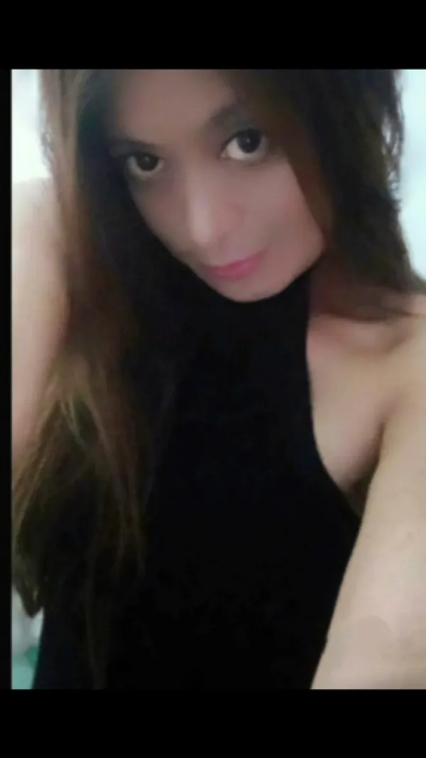 Assia Avatar Bg