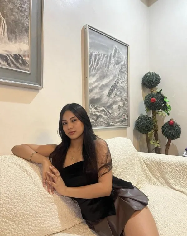 Leira Mae Avatar Bg