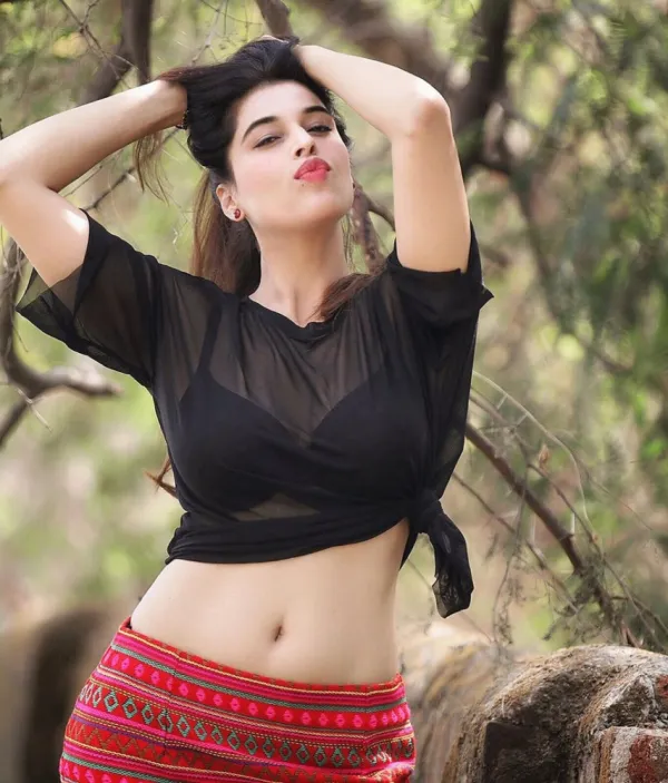 Pakistani Elite Models Avatar Bg