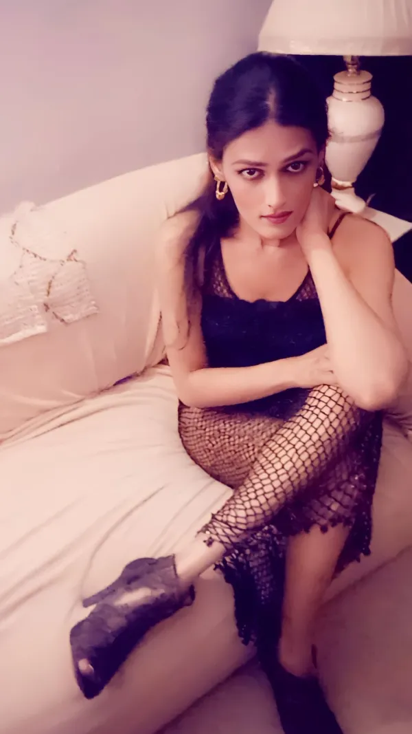 Sanam Jahan Avatar Bg