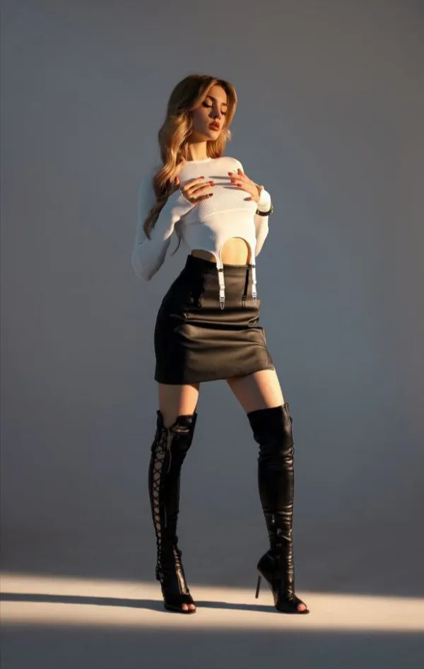 KAROLINA Avatar Bg