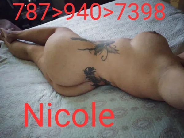 Nicole Avatar Bg