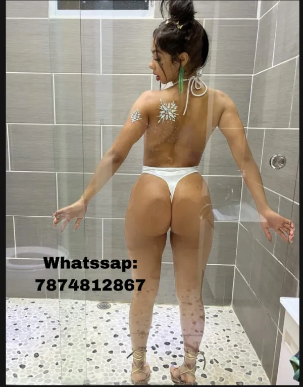 Alejandra Avatar Bg
