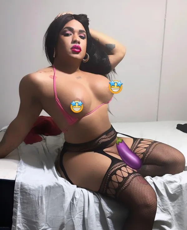 Victoria Avatar Bg