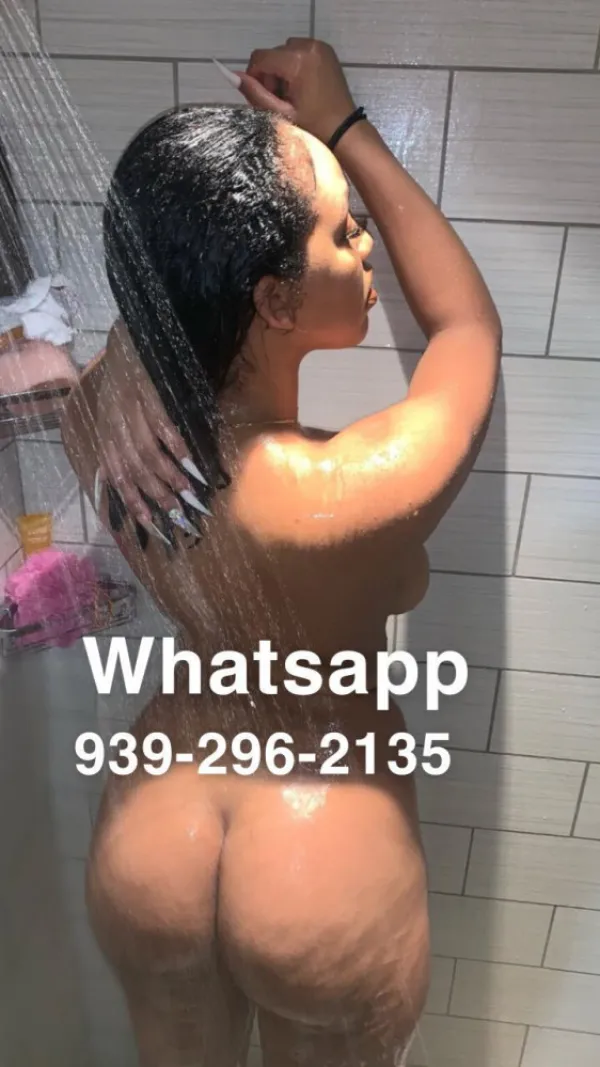Mariela Avatar Bg