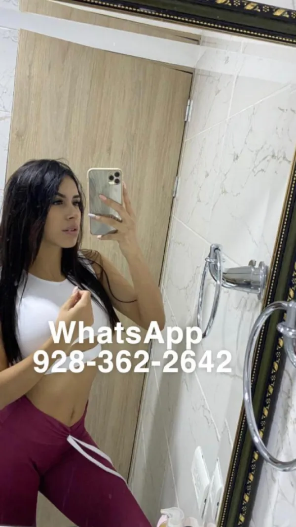 Karla Avatar Bg