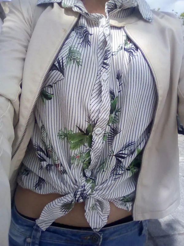 Lolita Avatar Bg
