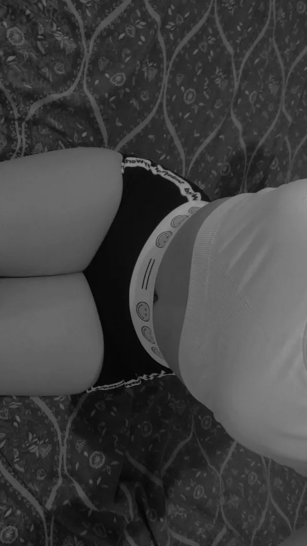 Luana Avatar Bg