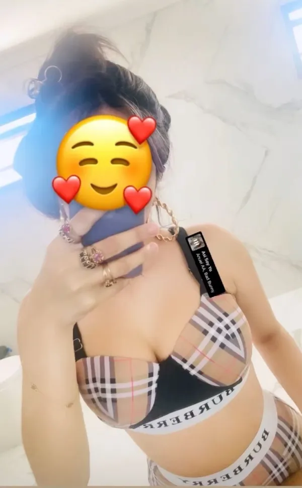 Analia Avatar Bg