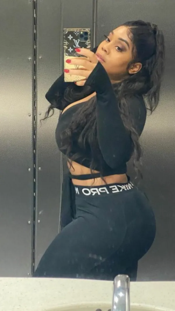 Brenda Avatar Bg