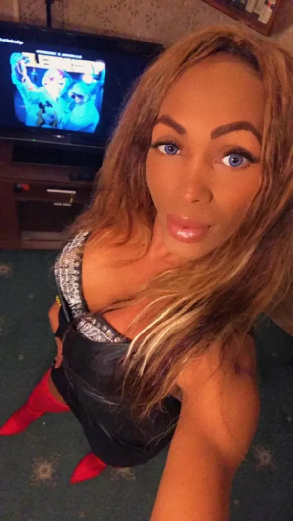 Naila Avatar Bg