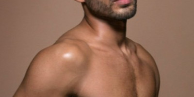 Massage Theraputic Sensue 26ans masculin 1m76cm 71kg J'offre un massage complet relaxa