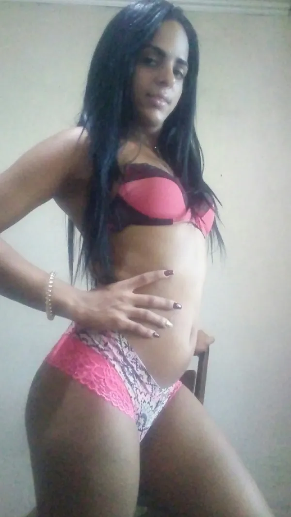 Nathaly Avatar Bg