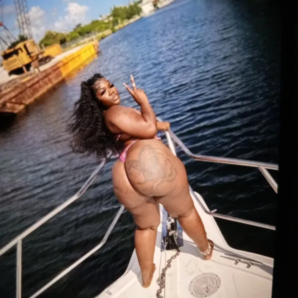 Sexy Eudoxy Avatar Bg